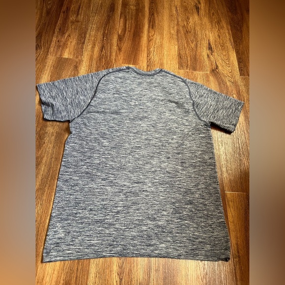 Lululemon Metal Vent Tech T Shirt XL Grey Short Sleeve Stretch Performance Wool - Picture 5 of 8